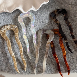 Forcine per capelli a U in acetato con design a onda e motivi marmorei o tartarugati