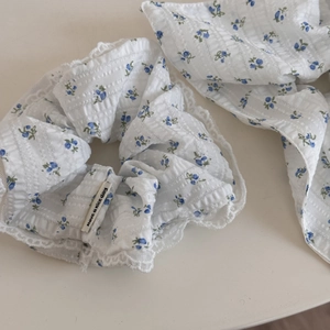 Retro blue floral white scrunchie with lace edge and Have a nice day label for women