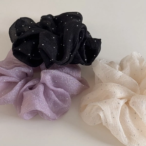 Lot de chouchous en tulle scintillant noir, lilas et crème avec perles brillantes