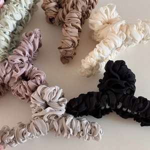 Set of large pleated fabric hair claws in elegant Morandi colors for women's hairstyling