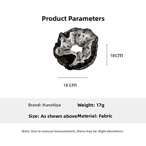 Detailed size chart showing 18cm diameter of black and white plaid lace hair scrunchie