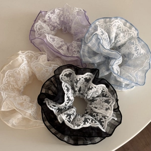 Vintage double layer lace scrunchie set with embroidery and plaid patterns for women
