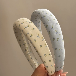 Floral print padded sponge headband for women in light blue and beige cotton fabric