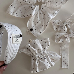 Set di accessori per capelli bianco crema a pois marroni con decori in tessuto