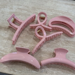 5-piece set of elegant pale pink hair claws in various shapes for women's hair styling