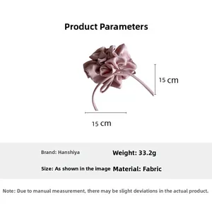 Chouchou ruban satin rose montrant les dimensions 15 cm x 15 cm et le poids 33,2g