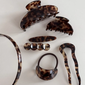 French style amber tortoiseshell acetate hair clips and accessories set for women