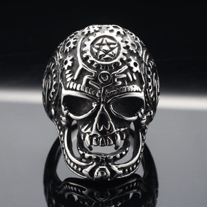 Anello da Uomo in Acciaio al Titanio con Teschio Meccanico Steampunk Gotico Motivo Stella Acciaio Inossidabile Punk Gioielli