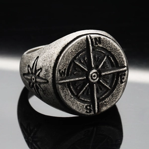 Vintage stainless steel compass ring for men with retro compass engraving and star patterns