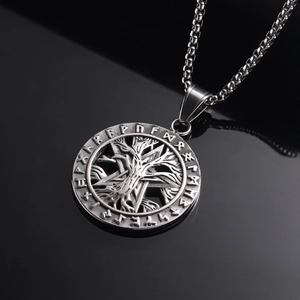Viking Tree Of Life Pendant Necklace Distressed Titanium Steel Nordic Runes Yggdrasil Medallion Men Retro Punk Jewelry Necklace