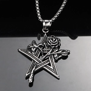 Collier pendentif rose et pentagramme en acier inoxydable, style gothique et chaîne carrée