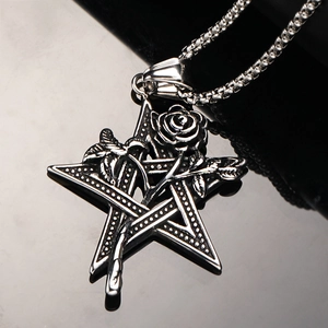 Collier pendentif pentagramme rose gothique en acier inoxydable avec chaîne boîte