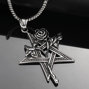 Collier pendentif rose et pentagramme gothique en acier inoxydable avec chaîne polie