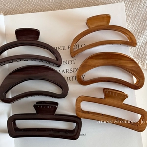 Large Wood Grain Texture Hair Claw Clip Retro Resin Shark Clip For Women Elegant Back Of Head Hair Accessory Daily Ornament