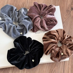 Elastici per Capelli Grandi in Velluto Vintage per Donna Elegante Tinta Unita Con Ciondolo in Metallo Dorato Retro Accessori per Capelli