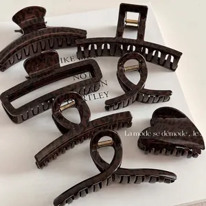 Elegant Shimmer Brown Leopard Hair Claw Clips Minimalist Resin Hair Catch Barrette Accessories For Women Girls Vintage Aesthetic Headwear