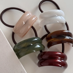 5-piece geometric resin hair tie set in marble and solid colors with elastic bands
