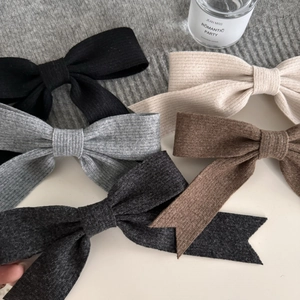 Five-piece knit ribbon bow hair clips in black beige grey brown autumn winter style