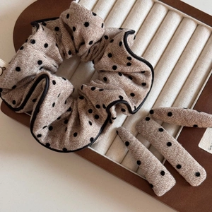Ensemble chouchou et barrettes BB en tricot à pois aux tons terreux pour femmes