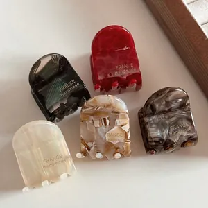 Élégant Pince à Cheveux en Acétate de Cellulose Avec Étiquette Dorée Motif Marbré Écaille de Tortue France Handmade pour Femme Coiffage