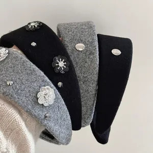 Retro Wide Knit Headband With Rhinestone Sequin Flowers And Rivets Vintage Elegant Hair Band For Women Daily Accessories