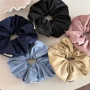 Grands Chouchous en Tissu Denim Doux Couleur Unie Plissés Élastiques pour Femmes Accessoires de Cheveux Style Coréen