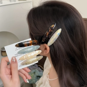 Élégante Pince à Cheveux Bec de Canard en Acétate Ovale Style Français Motif Marbré Écaille de Tortue Bijoux de Cheveux Faits Main