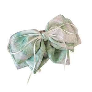 Pince à cheveux française en satin avec imprimé peinture à l'huile et perles décoratives