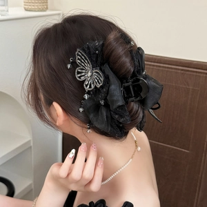 Pince à cheveux papillon élégante en strass noirs avec dentelle et pendentifs pour femmes