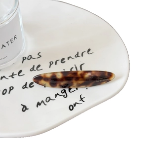 Barrette à cheveux élégante en acétate écaille de tortue avec finition polie et raffinée