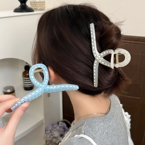 Pince à Cheveux en Résine Translucide Mate Style Français Élégant Bleu Blanc Crème Motif à Points pour Coiffure Femme