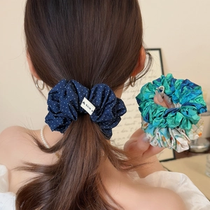 Chouchous Imprimés à Pois et Fleurs Style Français Élastiques à Cheveux en Tissu Plissé Faits à la Main pour Femmes Accessoires de Coiffure Quotidiens