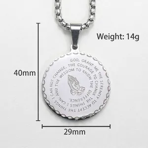 Pendentif rond en acier inoxydable avec prière de sérénité et mains en prière