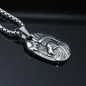 Collier avec pendentif aigle en acier inoxydable rétro et motif de soleil sur miroir noir