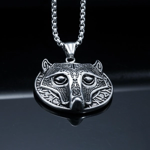 Collar con colgante de cabeza de lobo vikingo en acero vintage con runas y cadena