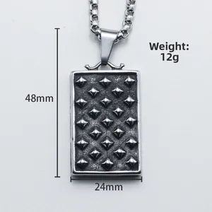 Collier pour homme en acier inoxydable avec pendentif rectangulaire et rivets punk