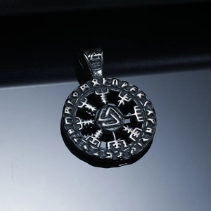 Vintage Viking Vegvisir compass pendant necklace made of high quality stainless steel