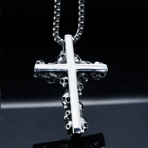 Gothic punk skull cross pendant necklace in vintage silver finish stainless steel