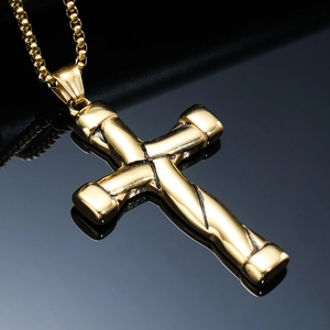 Pendentif croix en acier inoxydable doré avec un design poli et torsadé tressé