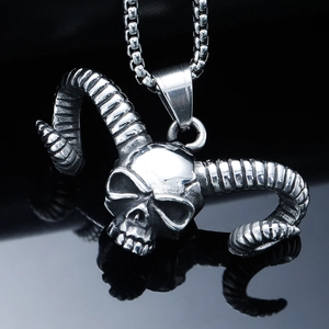 Gothic punk ram horn skull pendant necklace in retro stainless steel with box chain