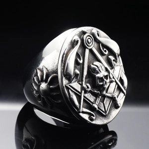 Vintage stainless steel Freemason skull ring with silver polished finish for men