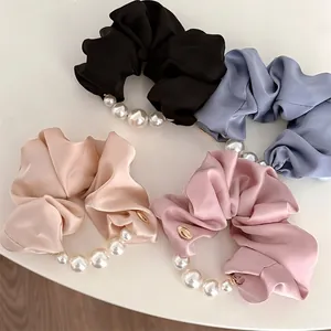 Choucou en Satin Élégant Avec Décoration de Künstliche Perles Artificielles Grand Élastique Style Coréen Texture Satin Bandeau Pour Femmes Filles Accessoire
