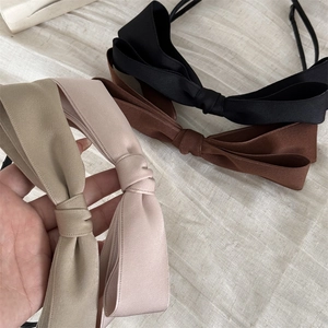 Set di cerchietti minimalisti con fiocco doppio in nero, beige, caffè e rosa cipria