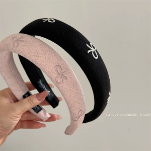 Women's Padded Sponge Headband With Embroidered Bowknot Pattern Korean Style High Top Fabric Hairband Handmade Hair Accessories