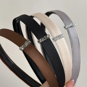 Eleganter Satin Haarreif Set mit Kristall-Strasssteinen und rutschfesten Zähnen in vier Farben