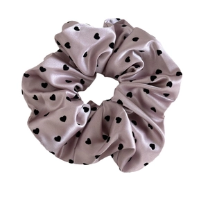 Elegant lavender satin scrunchie with black heart prints for stylish ponytails