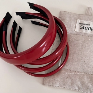 Serre-tête en Cuir Synthétique Rouge Brillant Rétro pour Femmes High Top Puffy Large Mince Bandeau Accessoires de Cheveux Vintage Quotidien