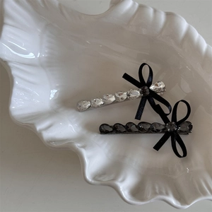 Barrettes à cheveux nœud en strass étincelants argent et gris avec rubans noirs