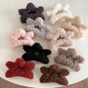 Star Shaped Plush Hair Claw Clip Sweet Faux Fur Lamb Wool Shark Clip For Women Girls Winter Fashion Hair Accessories