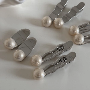 Élégant ensemble de barrettes à cheveux en métal argenté avec perles pour coiffures